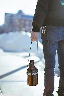 BEER GROWLER WITH SLING NEW AMBER GLASS HALF GALLON PUB JUG w/BREW HAULER STRAP