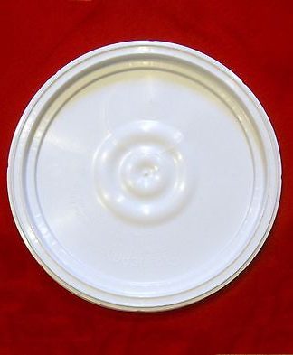 BUCKET LID With AIRTIGHT SEAL - Fits MOST Plastic 3-5-6-6.5 Gallon Plastic Bucket Pails