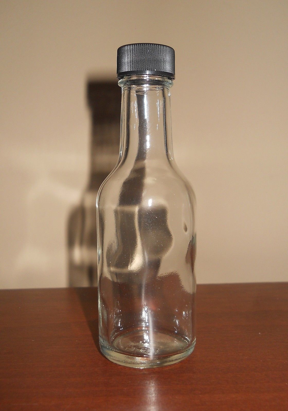 SHOOTERS!! MINI BAR LIQUOR BOTTLES CASE OF 24 MINIATURE WHISKEY SAMPLE BOTTLE w/CAPS - Image 4