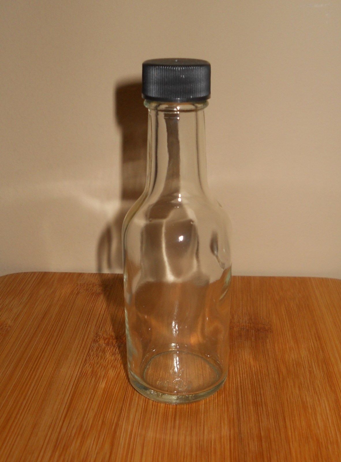 SHOOTERS!! MINI BAR LIQUOR BOTTLES CASE OF 24 MINIATURE WHISKEY SAMPLE BOTTLE w/CAPS - Image 7