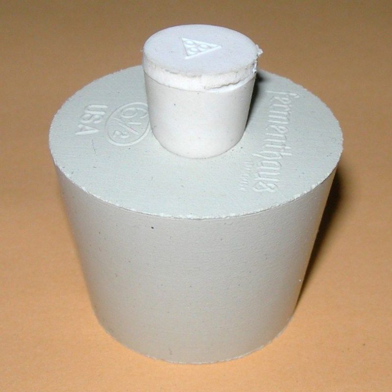 2 RUBBER BUNGS SIZE 6.5 FITS GLASS 3/5/6 GALLON CARBOY DRILLED w