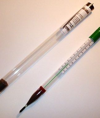 DISCONTINUED BY BSG THERMOMETER BREWERY GRADE EXTRA LONG FLOATING GLASS TRUE BREW 3F-220F /30C~120C
