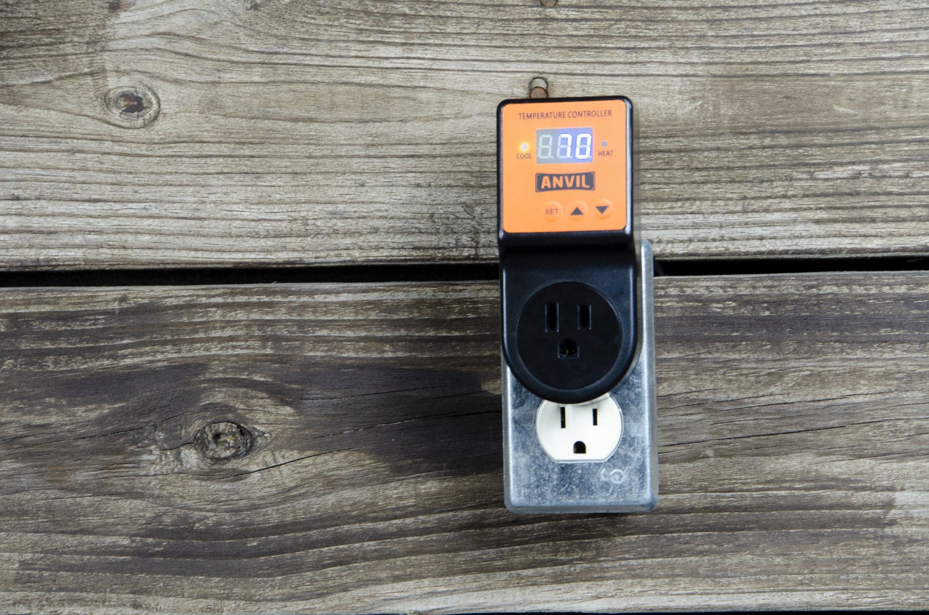 ANVIL Brewing Temperature Controller for Cooling or Lagering with Freezer - 120v Wall Plug with Thermostat and Sensor - Image 2