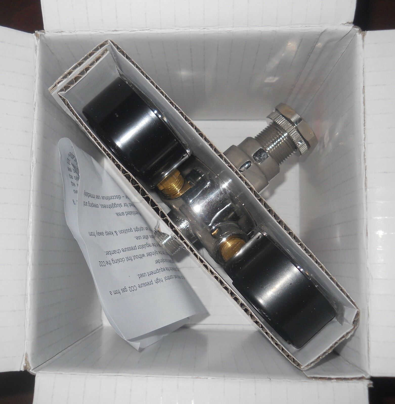 DUAL GAUGE PRIMARY REGULATOR For Economical CO2 Gas Dispensing of Soda and Beer - Image 8